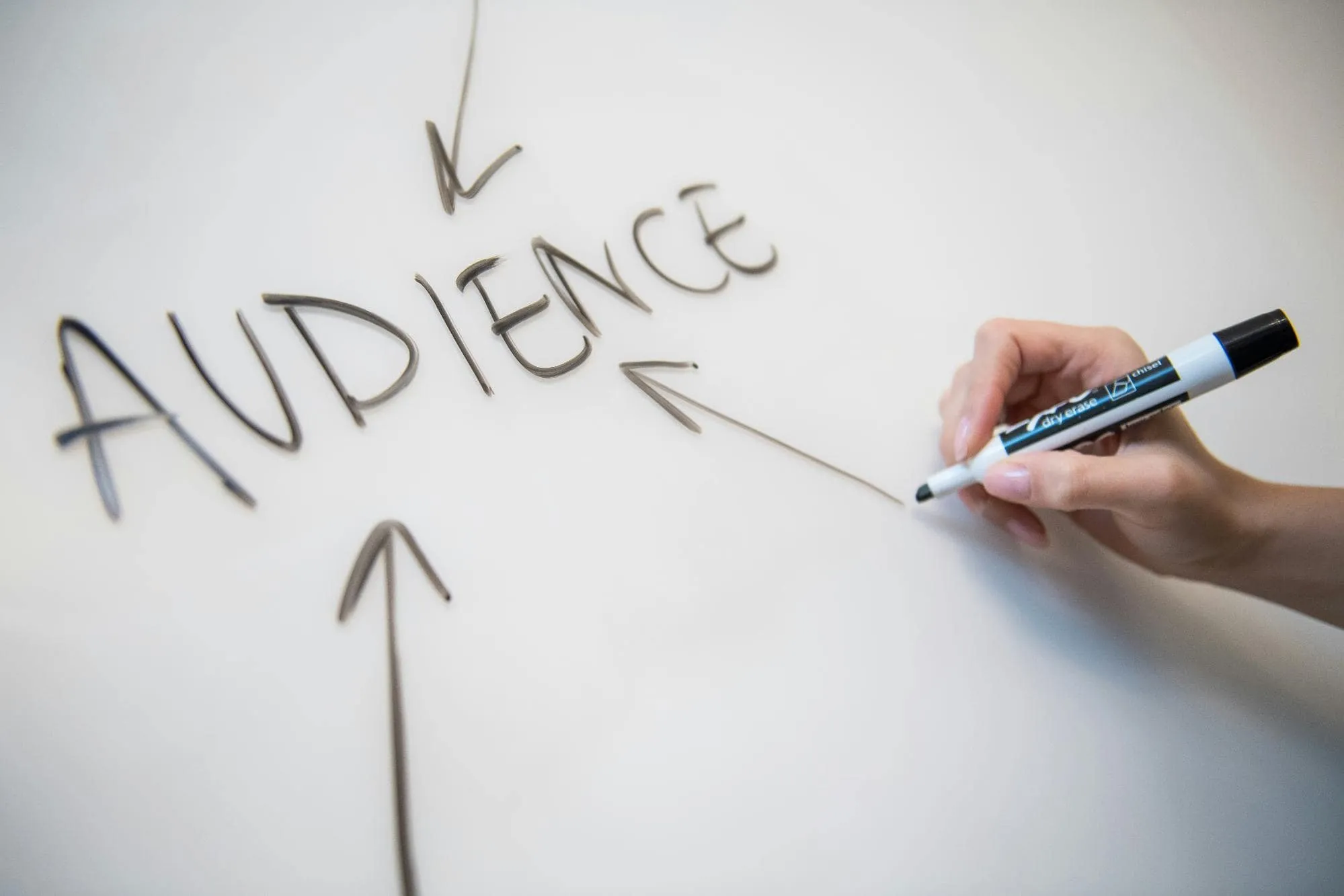 Quality link building services help businesses reach their online audience